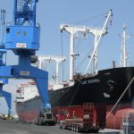 Sbarco carbone, Ancona, banchina 25 - Coal discharge, Ancona, berth 25