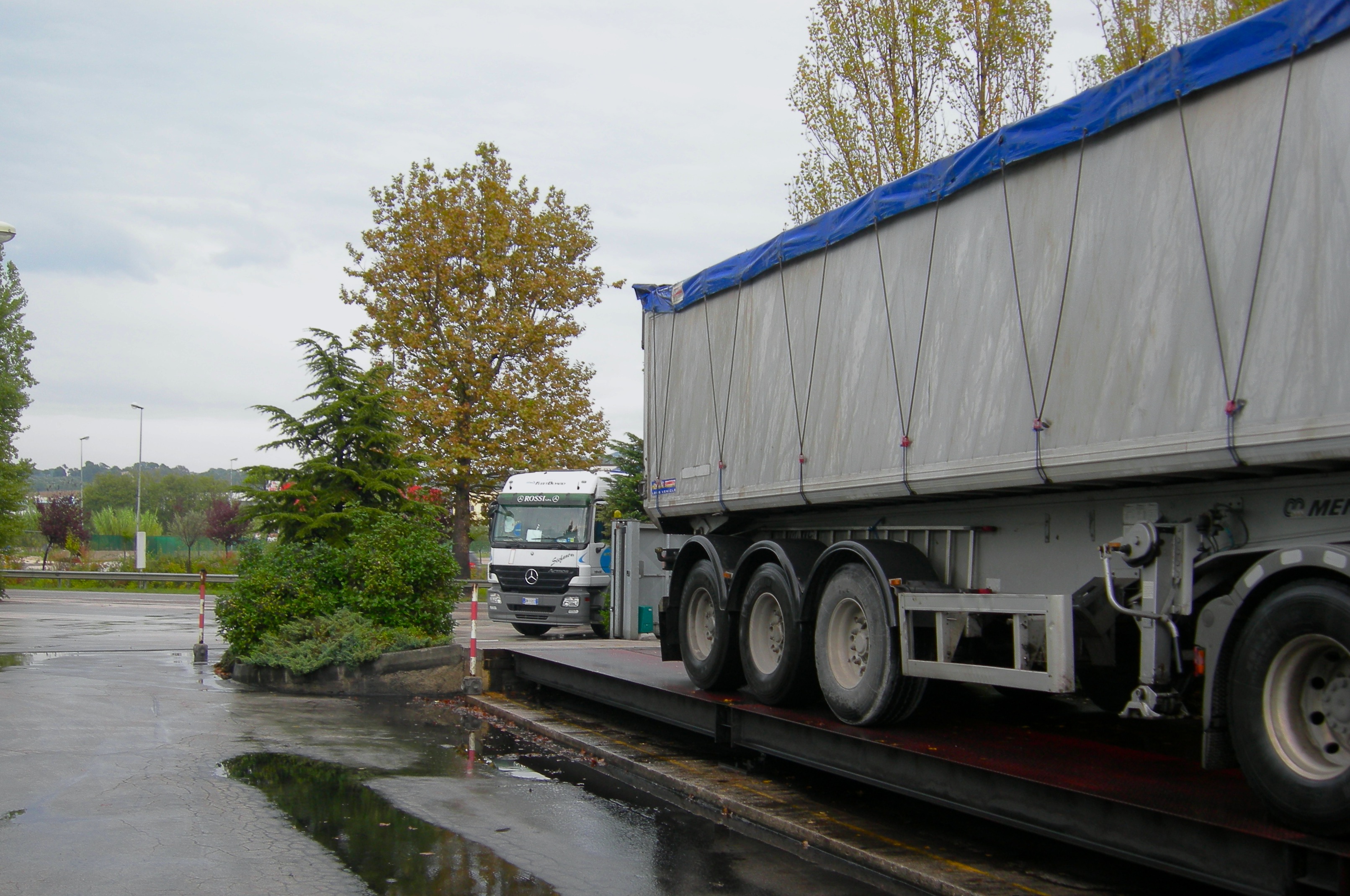Camion in Siap Spa - Trucks in Siap Spa
