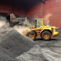 Sbarco carbone (stiva) - Coal discharge (hold)